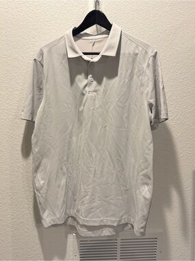 lululemon athletica Men's White Polo  Performance stretch- Medium